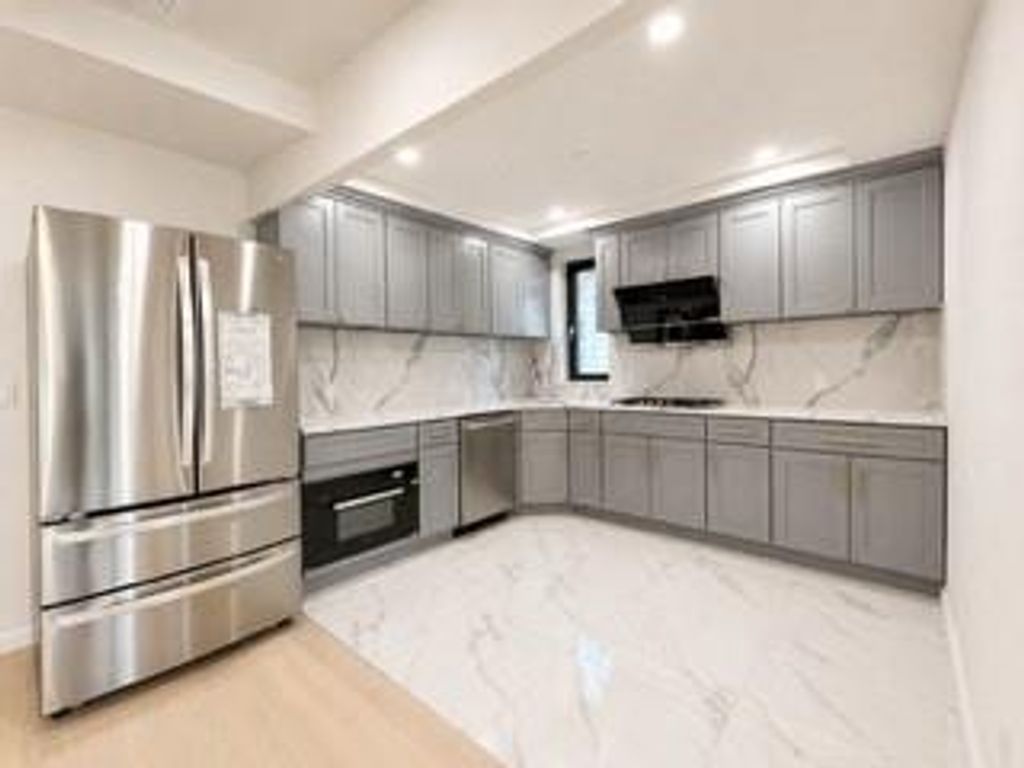 Photo of 207 BAY 35 TH Street #2B, Brooklyn, NY 11214 (MLS # 501036)