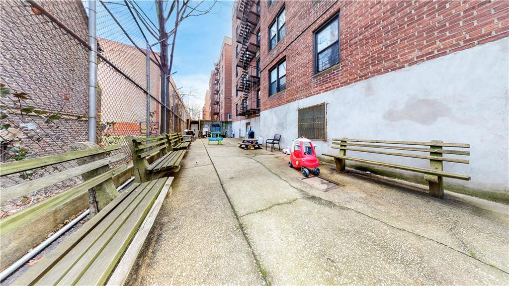 345 Webster Avenue #1F, Brooklyn, New York image 15