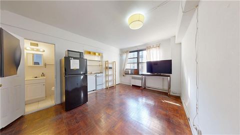 Apartment For Sale - 98-34 63rd Drive #6GG<br/> Queens, NY 11374