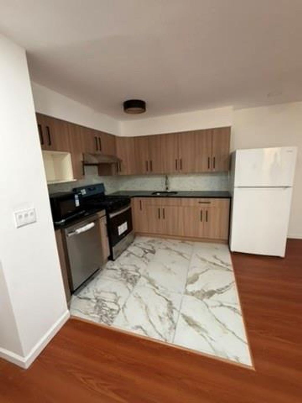 Photo of 56 Whitaker Place #3, Staten Island, NY 10304 (MLS # 501263)