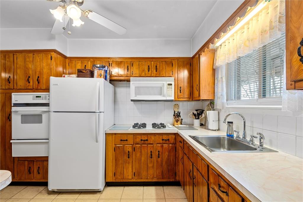 1311 Dumont Avenue, Brooklyn, New York image 12