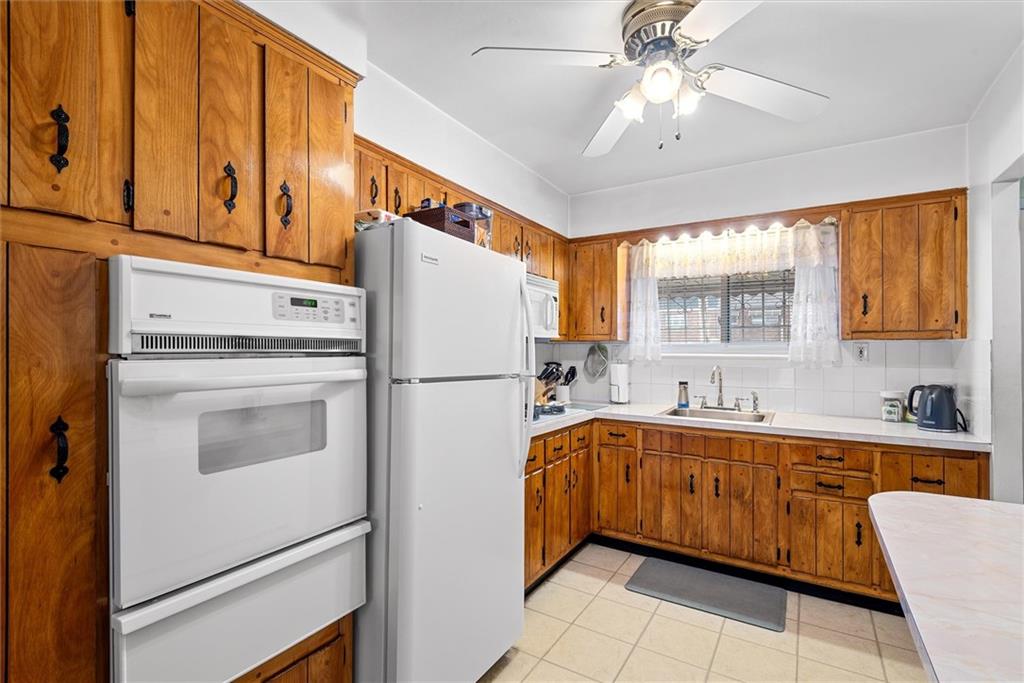 1311 Dumont Avenue, Brooklyn, New York image 10
