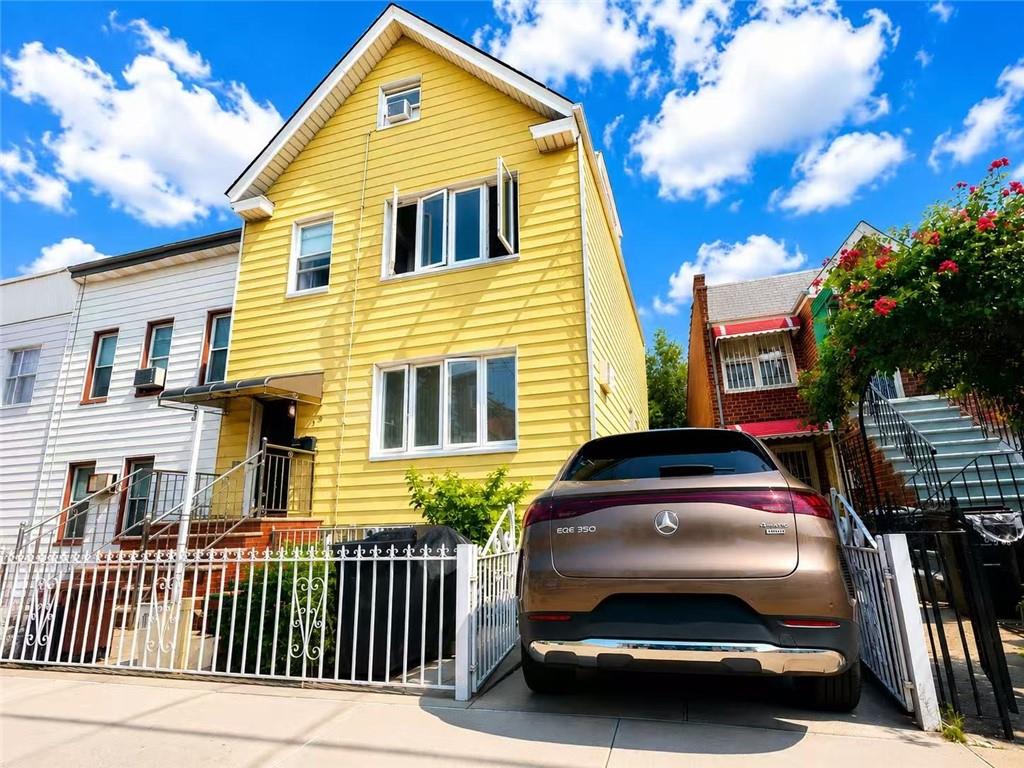 Photo of 13 Bay 38th Street, Brooklyn, NY 11214 (MLS # 503747)