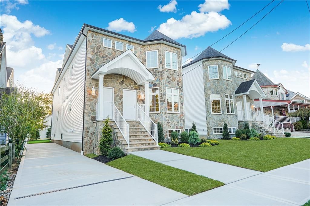 Photo of 30 Waterside Parkway, Staten Island, NY 10308 (MLS # 496941)