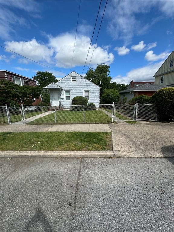 46 1st Street, Elmont, New York image 2