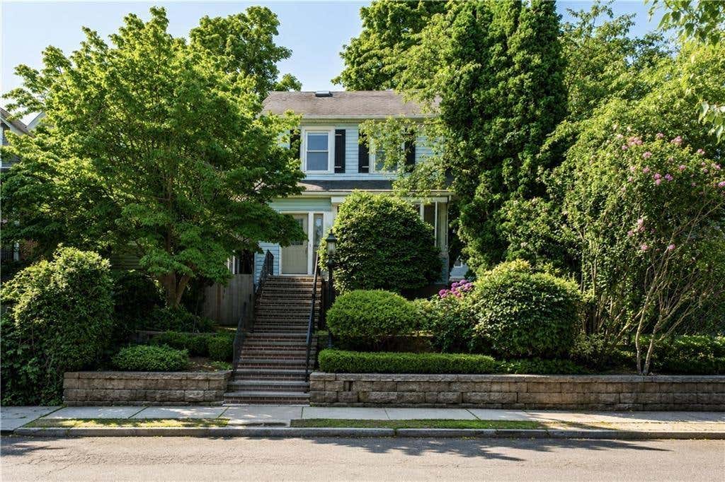 Photo of 30 Buchanan Street, Staten Island, NY 10301 (MLS # 503681)