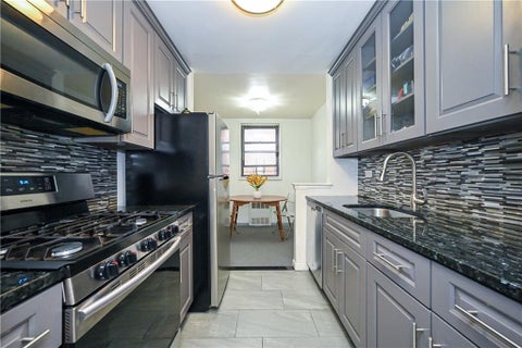 Homes For Sale - 1165 54th Street #2P<br/> Kings County, Brooklyn, NY 11234