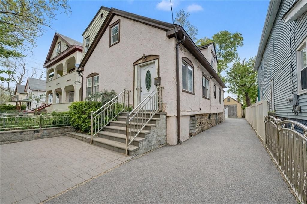 Photo of 429 9th Avenue, Mount Vernon, NY 10550 (MLS # 500650)