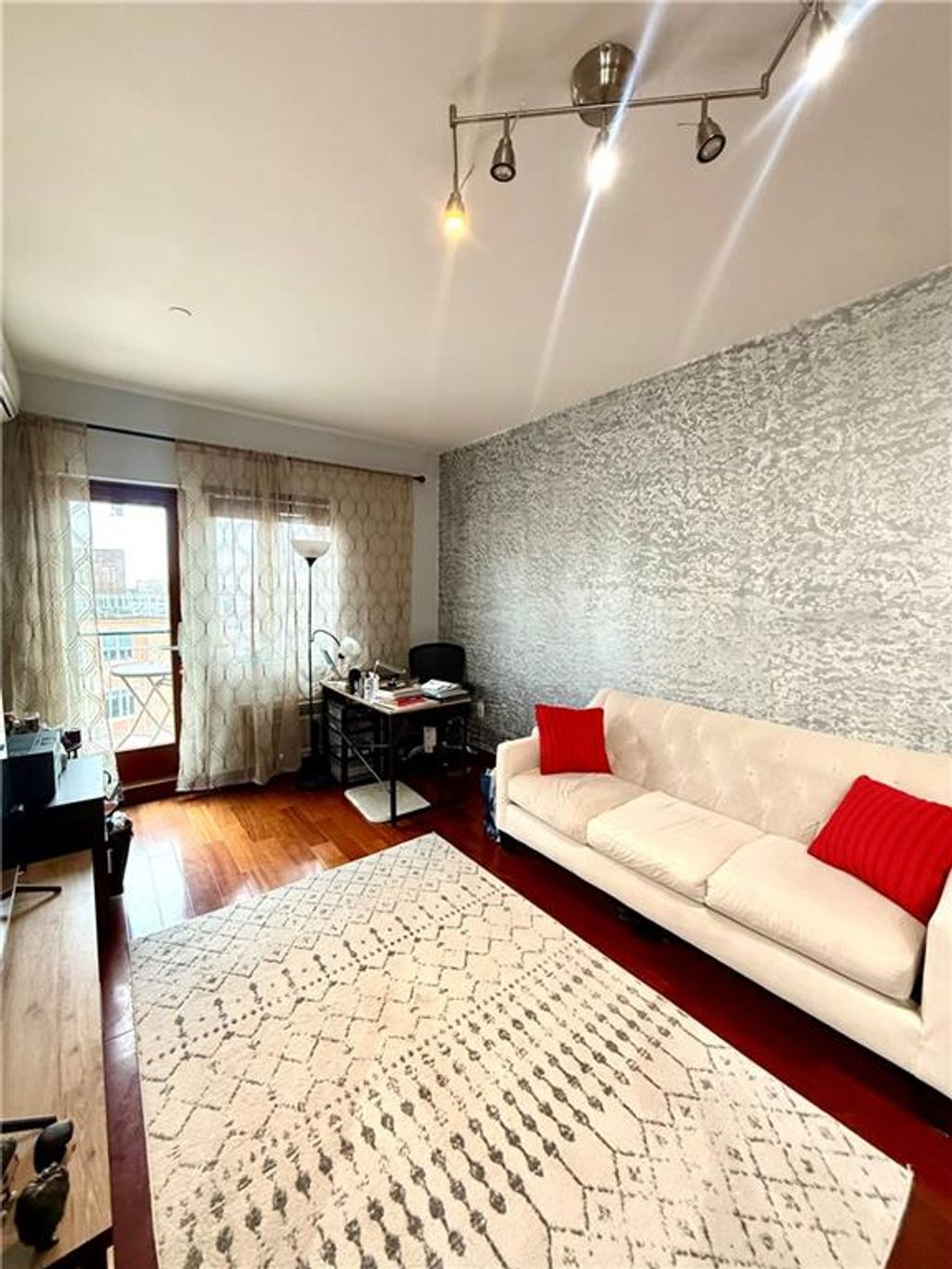 Photo of 1917 Avenue X Avenue #5A, Brooklyn, NY 11235 (MLS # 499412)