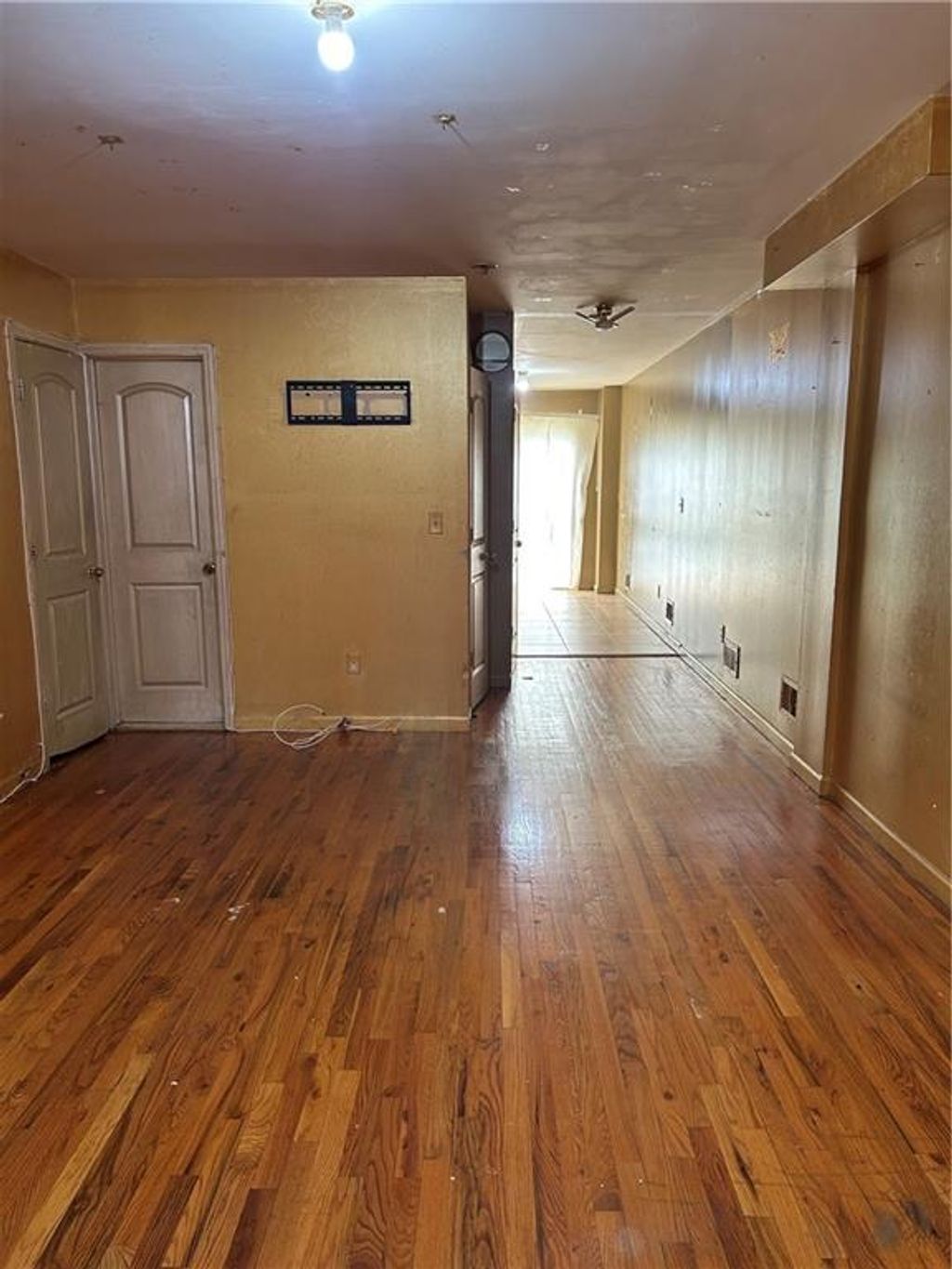 Photo of 58 Roff Street, Staten Island, NY 10304 (MLS # 500741)