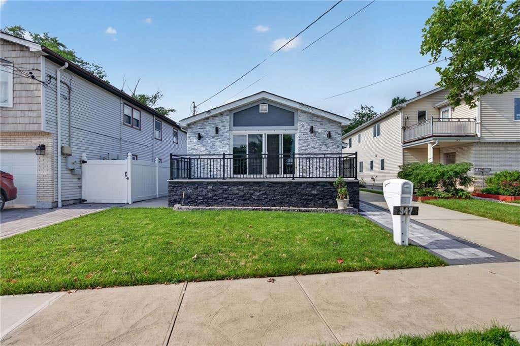 Photo of 347 Katan Avenue, Staten Island, NY 10308 (MLS # 503496)