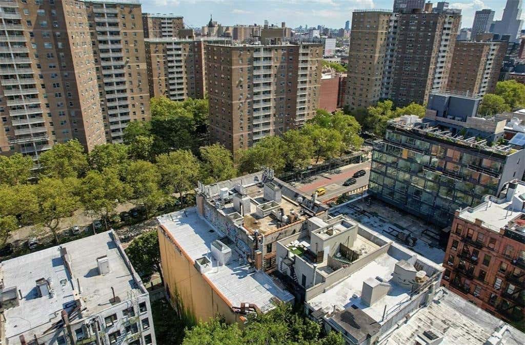 Photo of 87 1st Avenue, New York, NY 10003 (MLS # 502165)