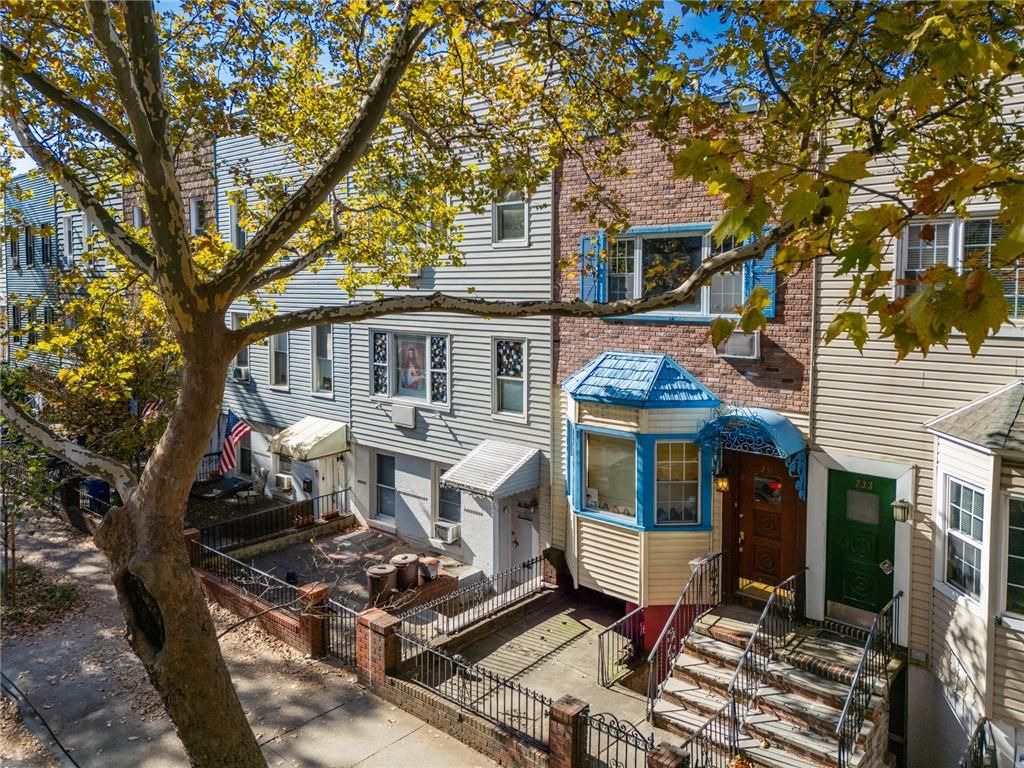 Photo of 231 Monitor Street, Brooklyn, NY 11222 (MLS # 496920)
