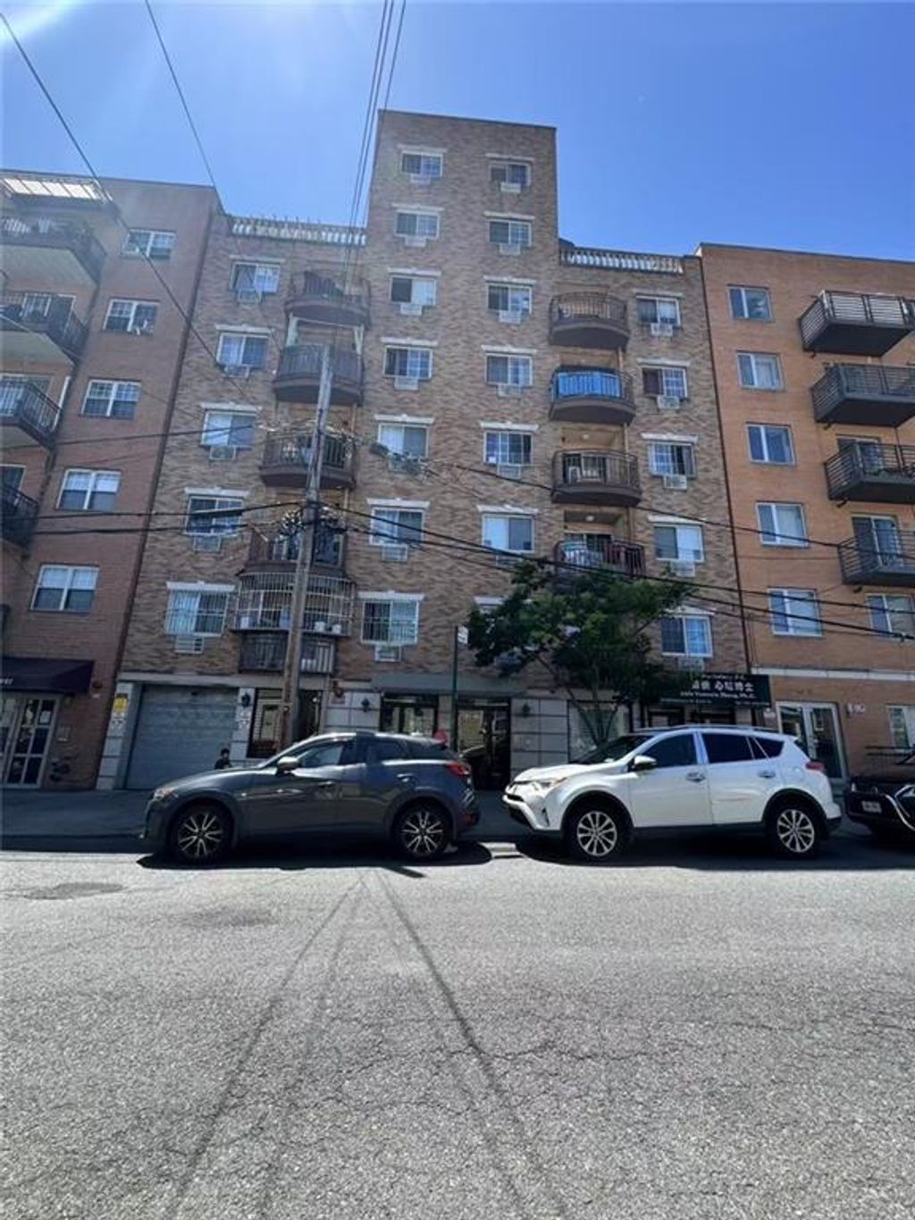Photo of 43-18 Robinson Street #7D, Flushing, NY 11355 (MLS # 499432)