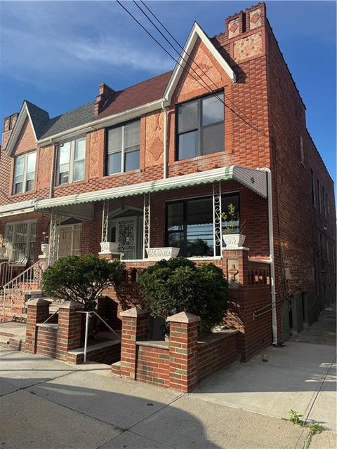 Multifamily For Sale - 657 94th Street<br/> Kings County, Brooklyn, NY 11236