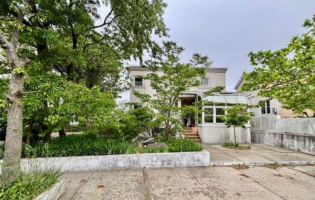 Photo of 5100 Oceanview Avenue, Brooklyn, NY 11224 (MLS # 501918)
