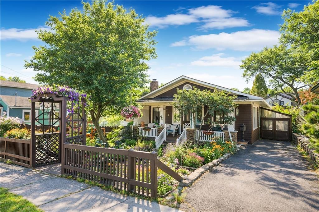 Photo of 42 Bishop Street, Staten Island, NY 10306 (MLS # 498407)