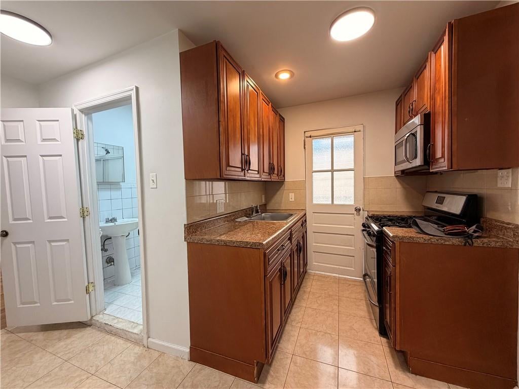 Photo of 30 west end #6 Avenue, Brooklyn, NY 11235 (MLS # 502295)