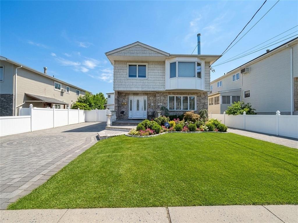 Photo of 162 Stroud Avenue, Staten Island, NY 10312 (MLS # 505701)