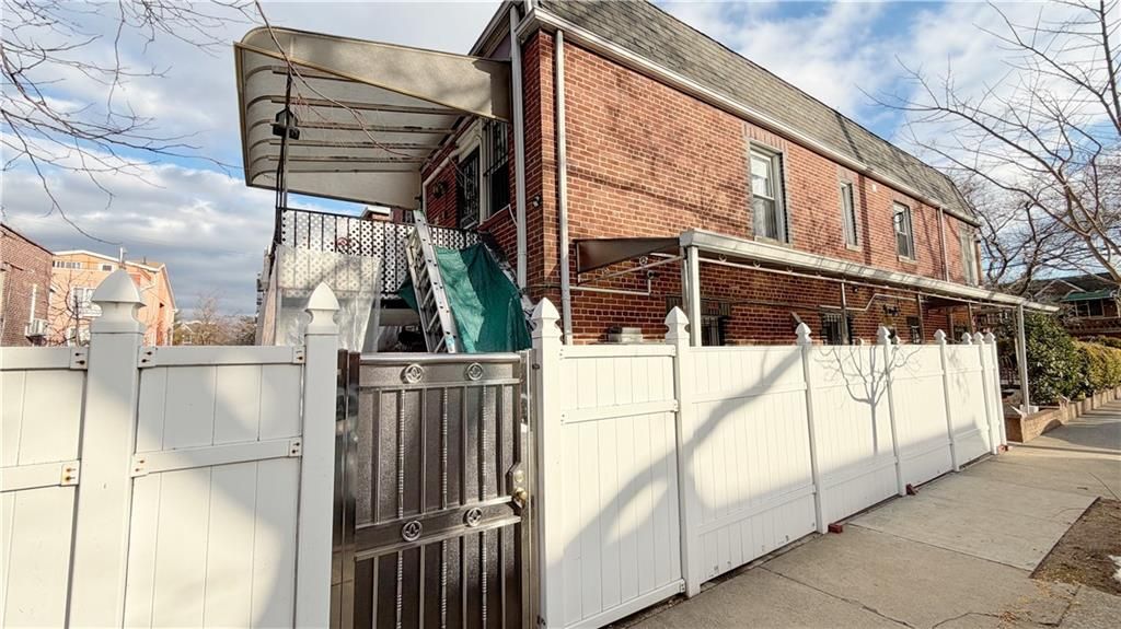 Photo of 2601 Avenue X, Brooklyn, NY 11235 (MLS # 499128)