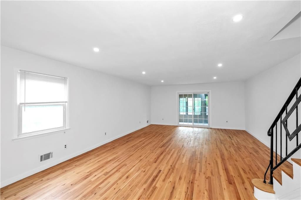 Photo of 24 Park Street, Staten Island, NY 10306 (MLS # 502495)