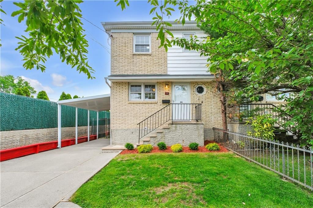 Photo of 24 Park Street, Staten Island, NY 10306 (MLS # 502495)