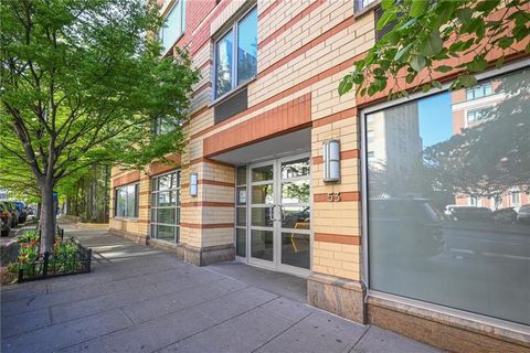 Apartment For Sale - 53 Boerum Place #7C<br/> Kings County, Brooklyn, NY 11201