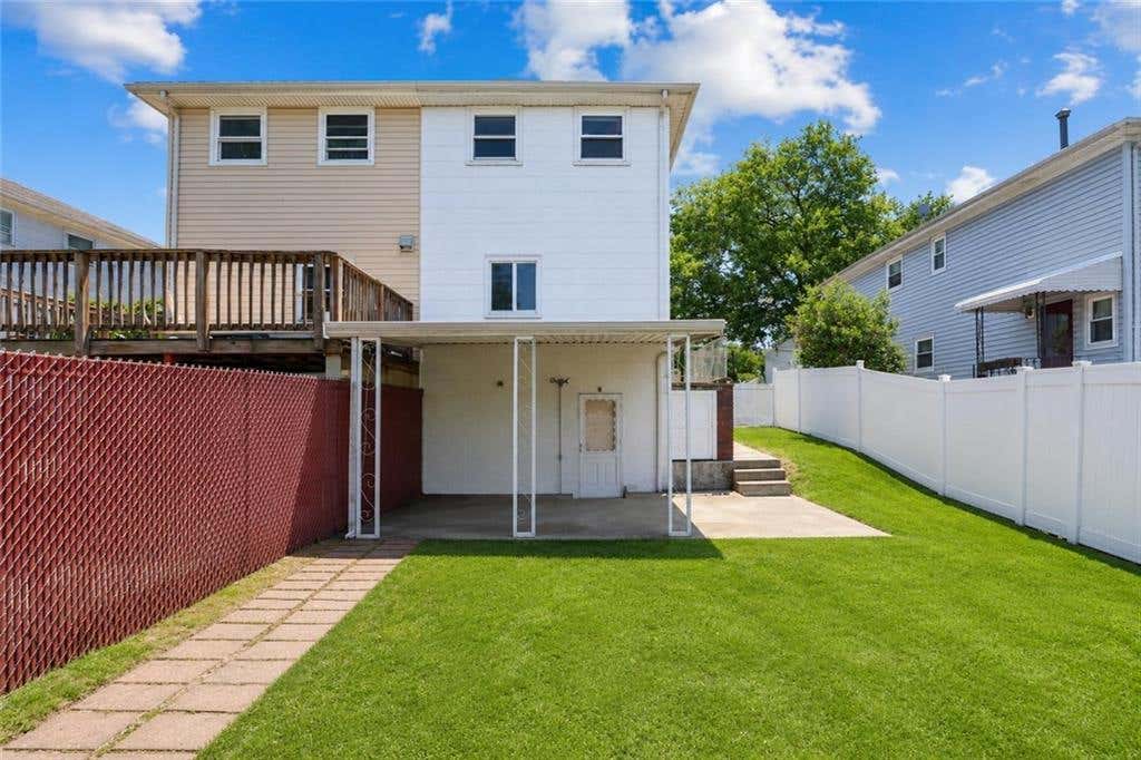 Photo of 382 Hanover Avenue, Staten Island, NY 10304 (MLS # 502246)