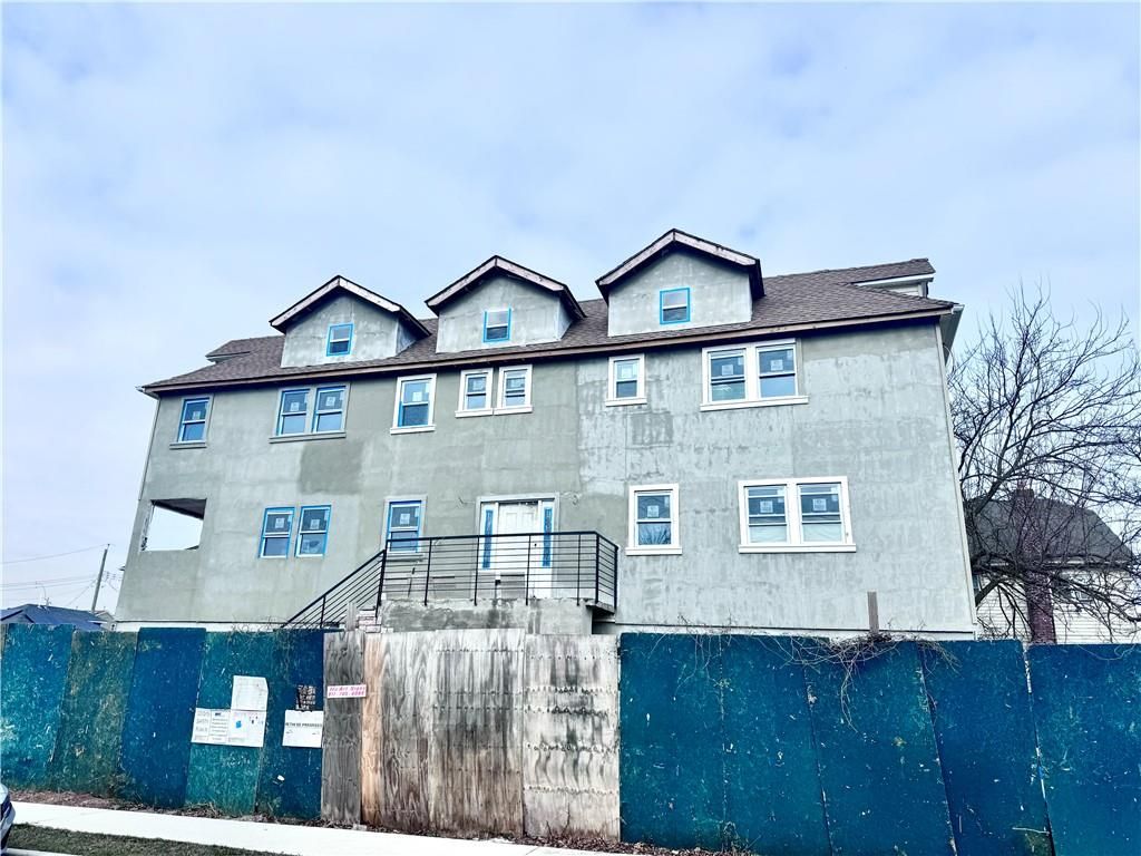 Photo of 121 Finley Avenue, Staten Island, NY 10306 (MLS # 490035)