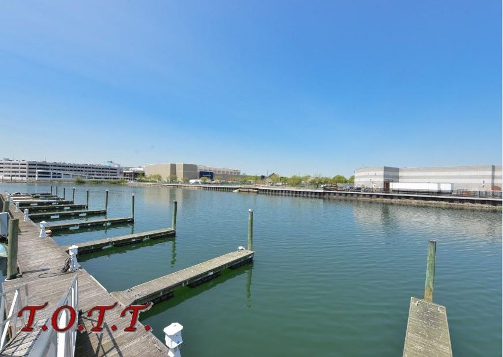 Photo of 11 Bell Point Drive, Brooklyn, NY 11234 (MLS # 500121)