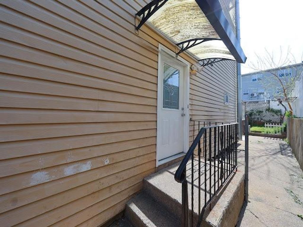 Photo of 200 Sand Lane, Staten Island, NY 10305 (MLS # 500865)