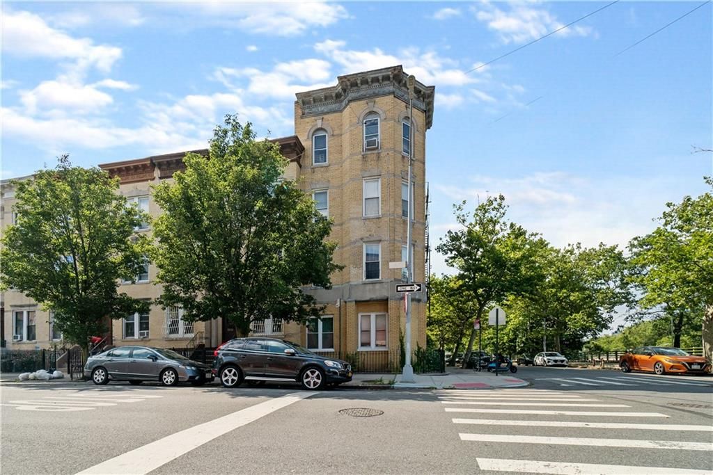 Photo of 1902 8th Avenue, Brooklyn, NY 11215 (MLS # 464550)