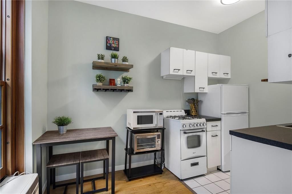 Photo of 508 78th Street #4G, New York, NY 10075 (MLS # 500505)