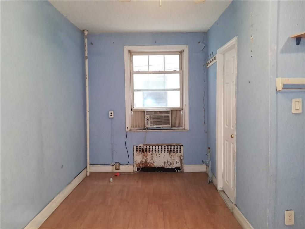 Photo of 155 West End Avenue, Brooklyn, NY 11235 (MLS # 500753)