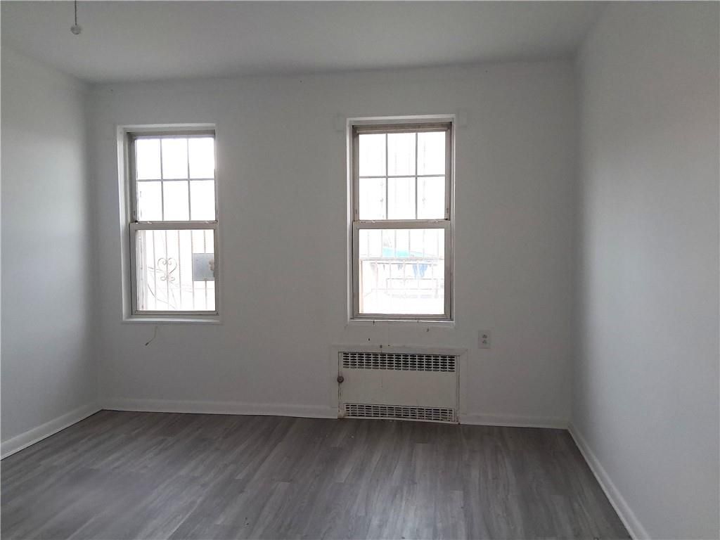 Photo of 155 West End Avenue, Brooklyn, NY 11235 (MLS # 500753)