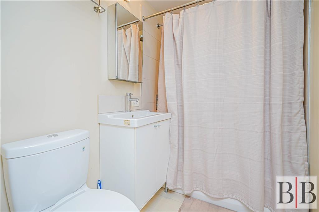 2266 63rd Street, Brooklyn, New York image 19