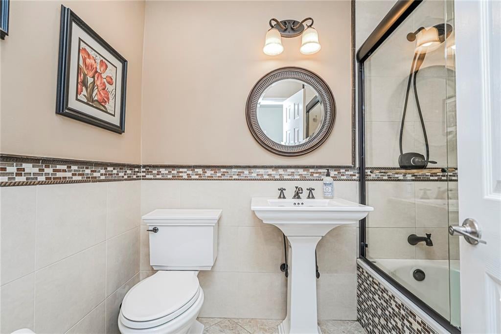 24 Pickersgill Ave, Staten Island, NY, 10305, USA, 4 Bedrooms Bedrooms, ,3 BathroomsBathrooms,Residential,Pending,24 Pickersgill Ave,499979