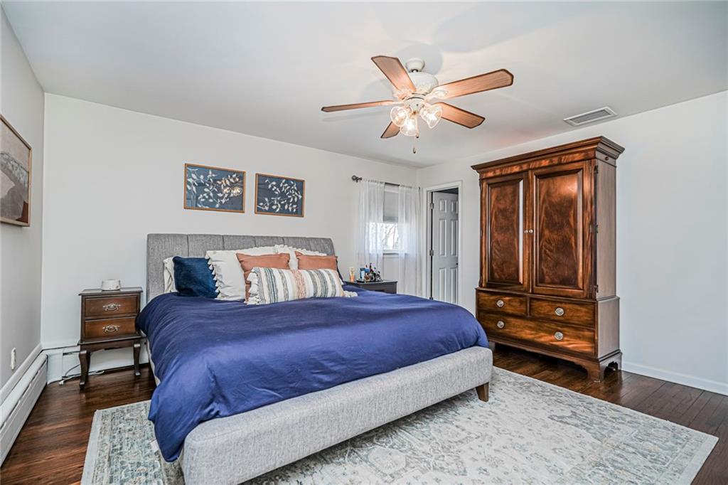24 Pickersgill Ave, Staten Island, NY, 10305, USA, 4 Bedrooms Bedrooms, ,3 BathroomsBathrooms,Residential,Pending,24 Pickersgill Ave,499979