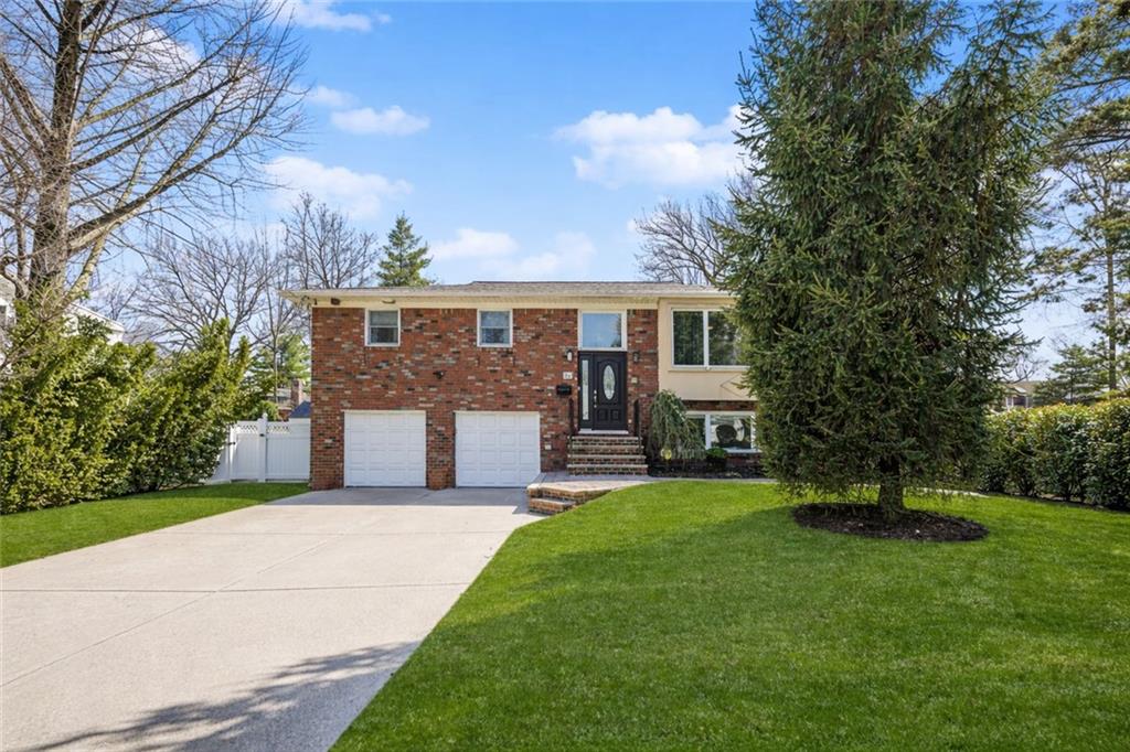 24 Pickersgill Ave, Staten Island, NY, 10305, USA, 4 Bedrooms Bedrooms, ,3 BathroomsBathrooms,Residential,Pending,24 Pickersgill Ave,499979