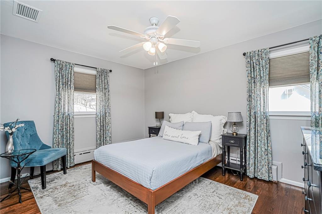 24 Pickersgill Ave, Staten Island, NY, 10305, USA, 4 Bedrooms Bedrooms, ,3 BathroomsBathrooms,Residential,Pending,24 Pickersgill Ave,499979