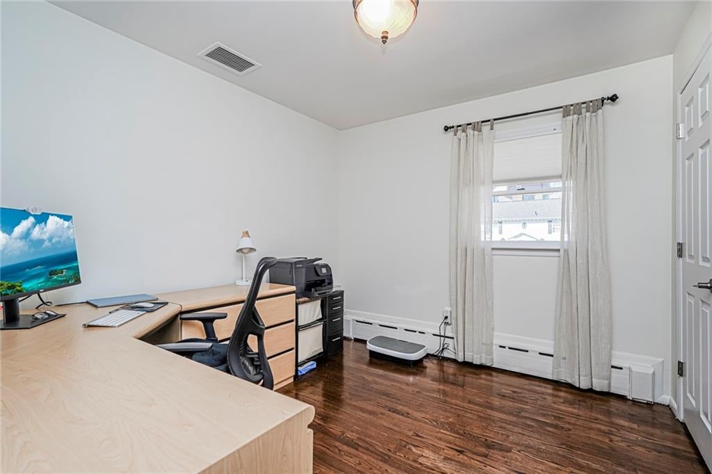 24 Pickersgill Ave, Staten Island, NY, 10305, USA, 4 Bedrooms Bedrooms, ,3 BathroomsBathrooms,Residential,Pending,24 Pickersgill Ave,499979