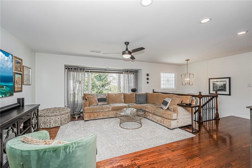 Photo of 24 Pickersgill Avenue, Staten Island, NY 10305 (MLS # 499979)