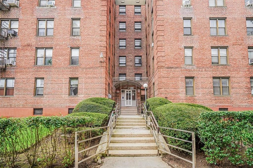 Photo of 2650 13th Street #1E, Brooklyn, NY 11235 (MLS # 496344)