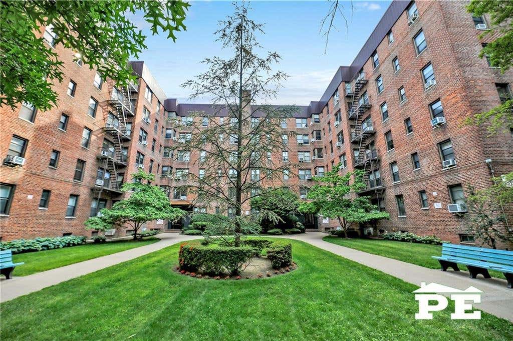 Photo of 2260 Burnett Street #4F, Brooklyn, NY 11229 (MLS # 502028)