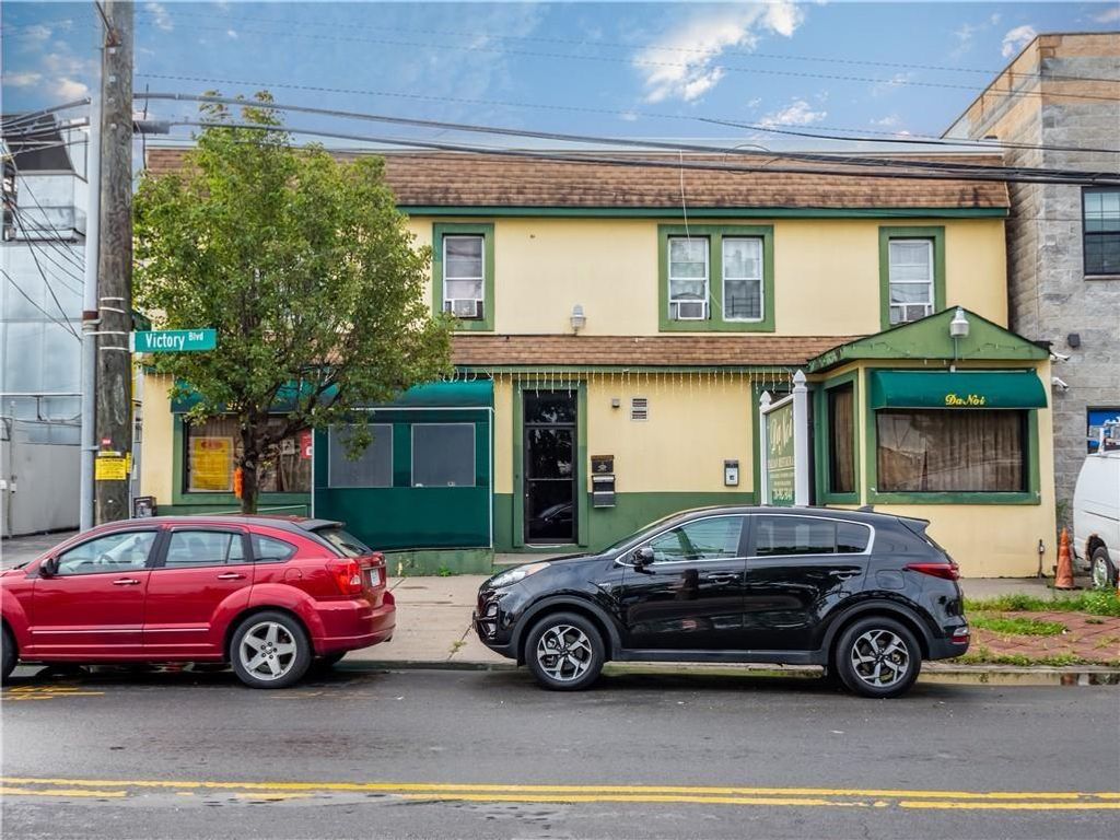 Photo of 4358 Victory Boulevard, Staten Island, NY 10314 (MLS # 501861)