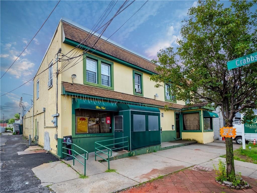 Photo of 4358 Victory Boulevard, Staten Island, NY 10314 (MLS # 501861)