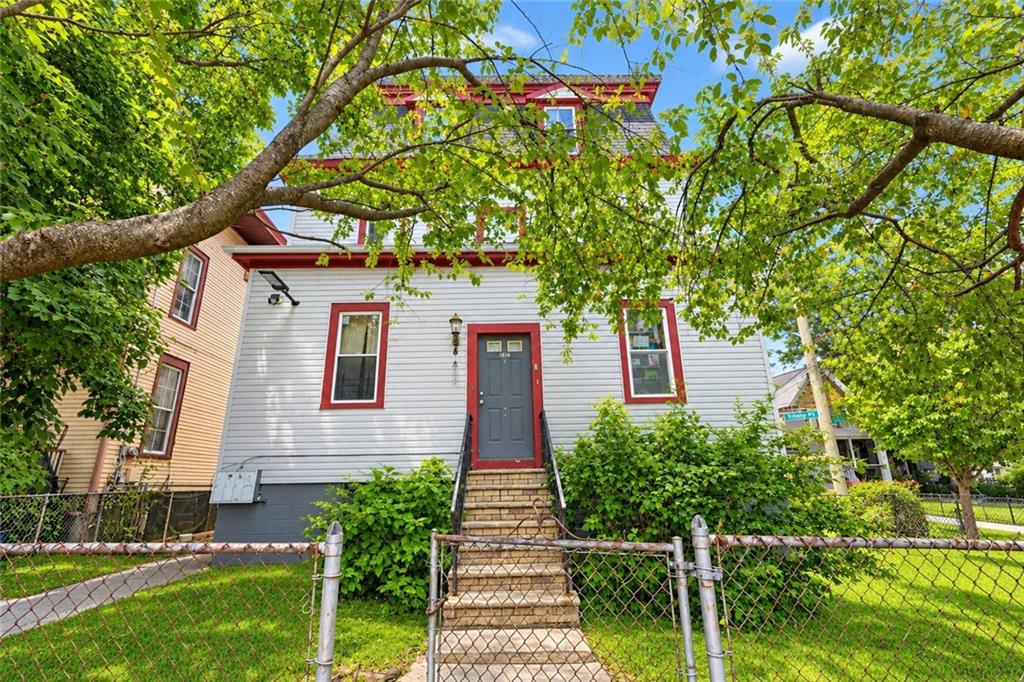 Photo of 3 Trinity Place, Staten Island, NY 10310 (MLS # 505091)