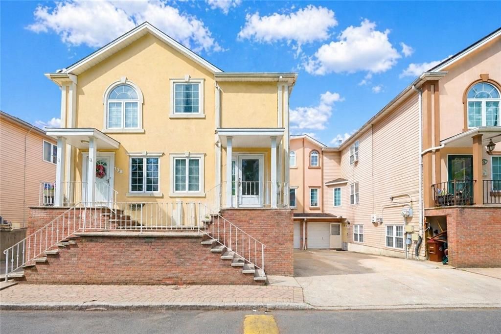 Photo of 136 Erika Loop, Staten Island, NY 10312 (MLS # 500986)