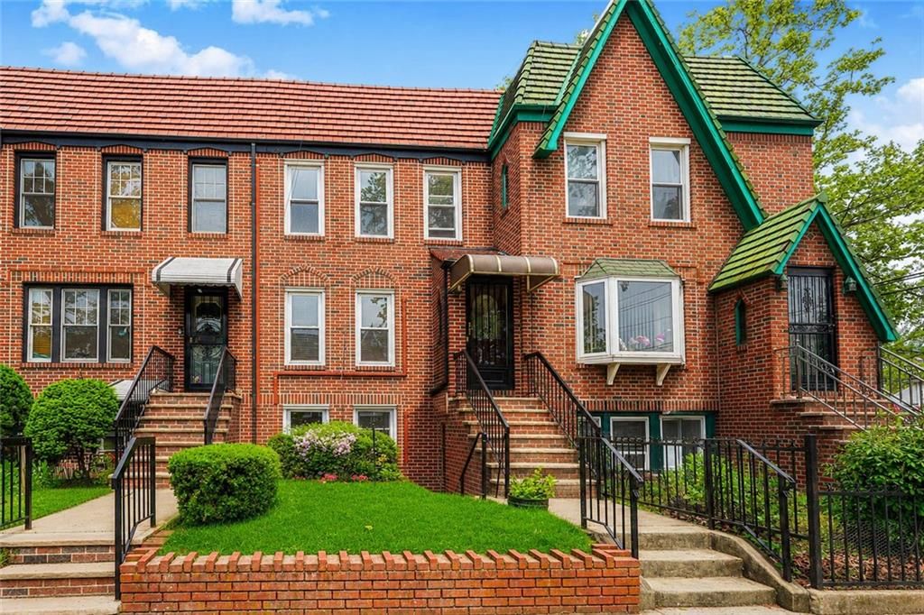 Photo of 1993 29th Street, Brooklyn, NY 11229 (MLS # 501365)