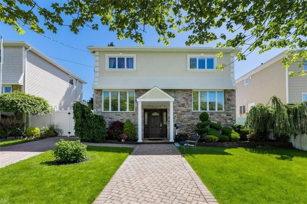 Photo of 99 Connor Avenue, Staten Island, NY 10314 (MLS # 501552)